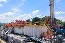 煤層氣鉆井固控系統(tǒng)煤層氣鉆機固控系統(tǒng)