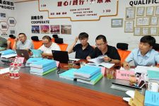 固控系統(tǒng)及環(huán)保設(shè)備制造項目土建分包招投標(biāo)采購評標(biāo)大會在西安舉行